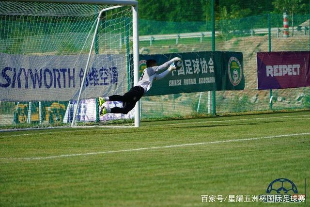 欧冠女排瓦基弗主场零封米兰夺3连胜 袁心玥10分